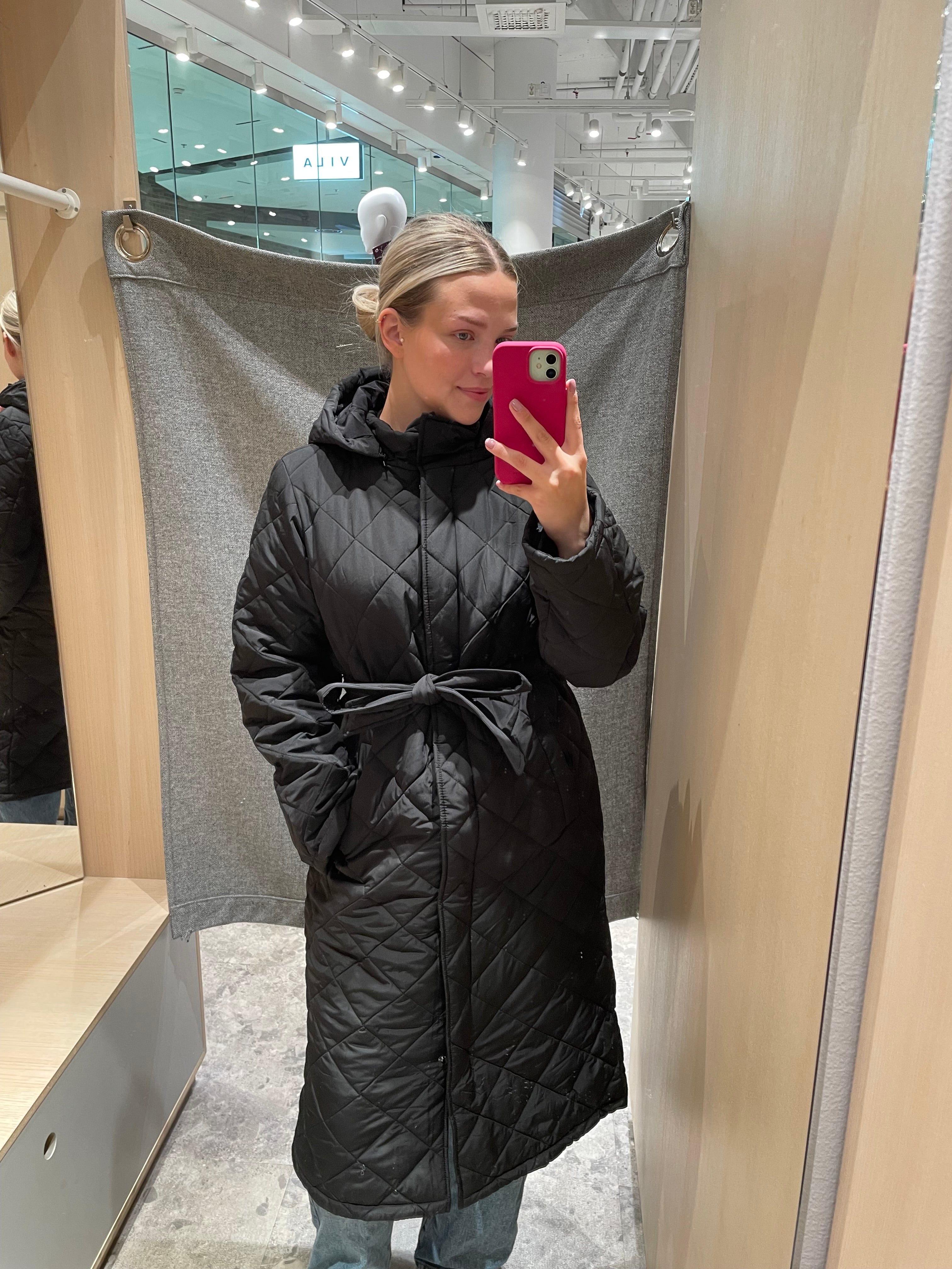 VIKANTE Coat - Black